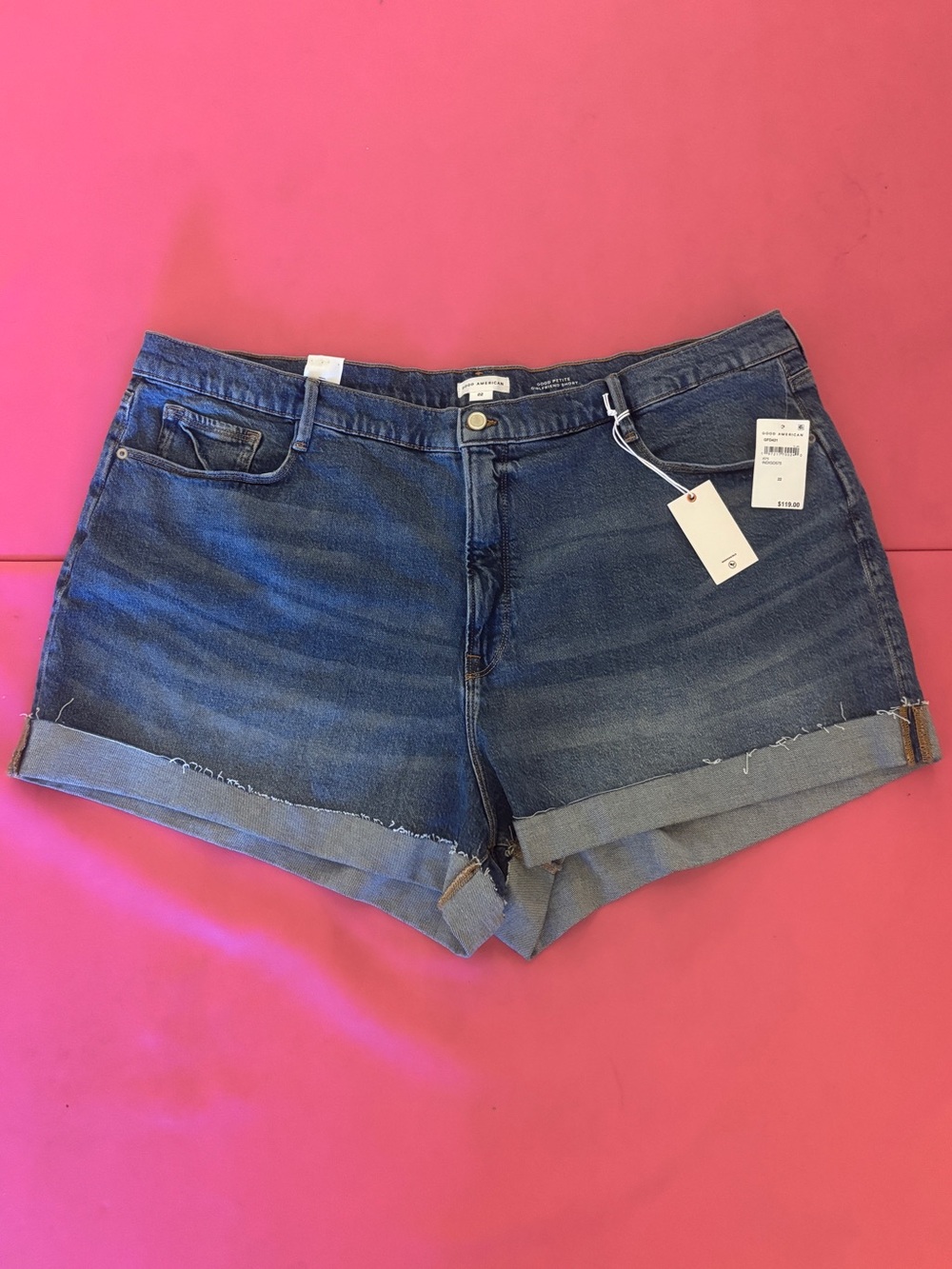NWT Good American Good Petite Girlfriend Shorts Mid Rise Relaxed Size 22
